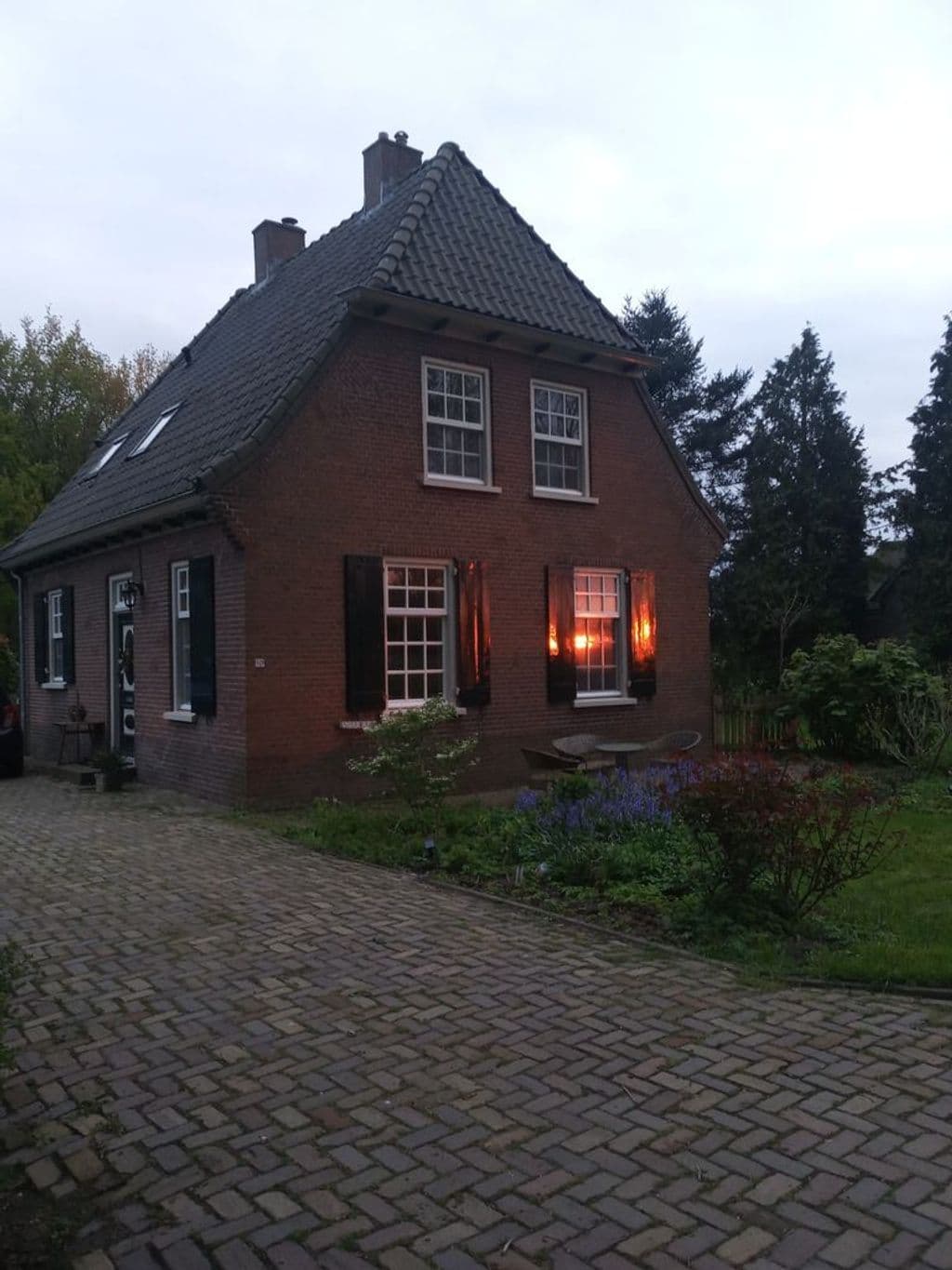 huis voorkant.jpg