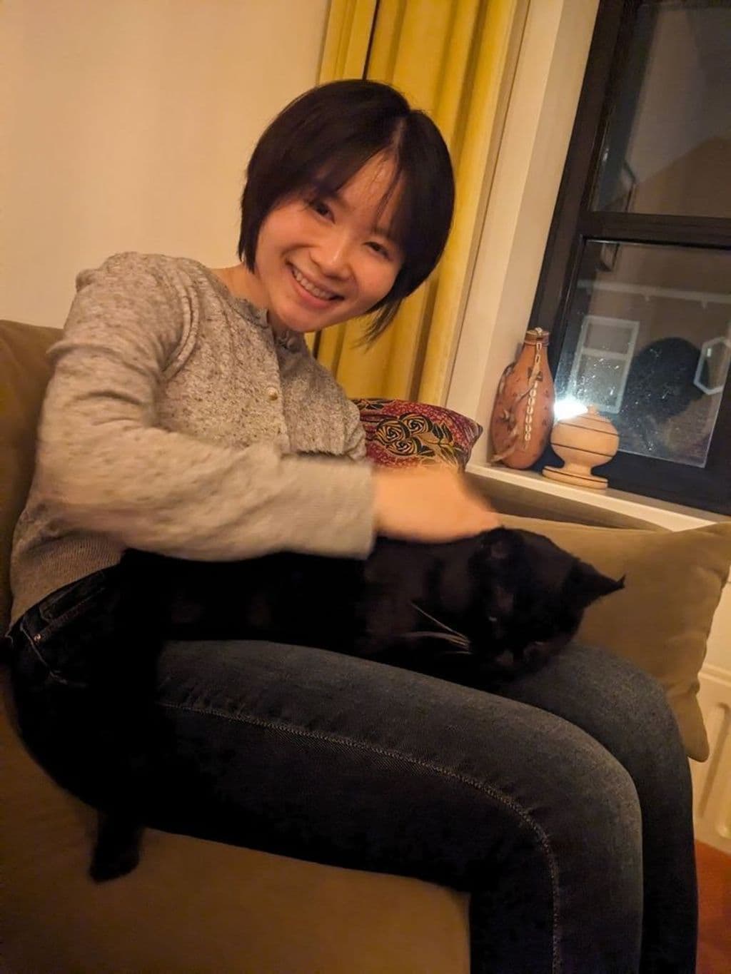 Yuxin_with_Cat.jpg
